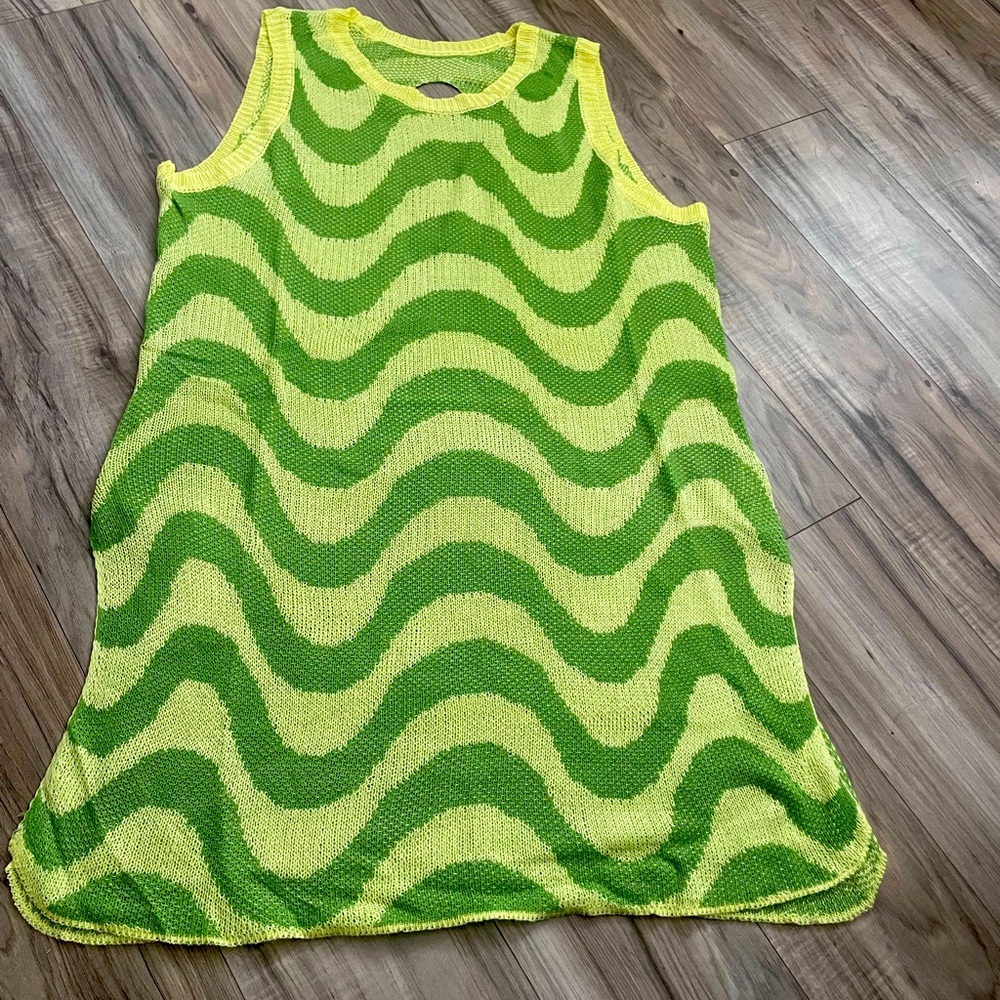 Green and Yellow Wave Pattern Sleeveless cover up